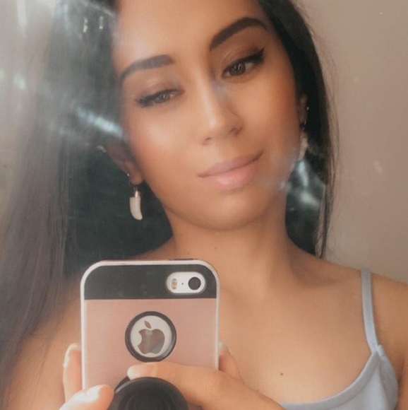 Statement earrings - Picture 3 of 3